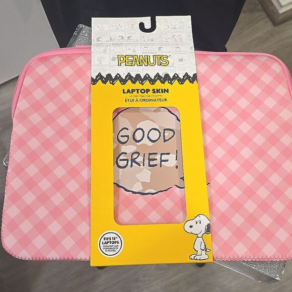 My TagAlongs X Peanuts, "Good Grief," Checkered Laptop Skin - Picture 3 of 6